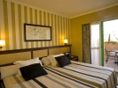 HOLIDAY PALACE - 1